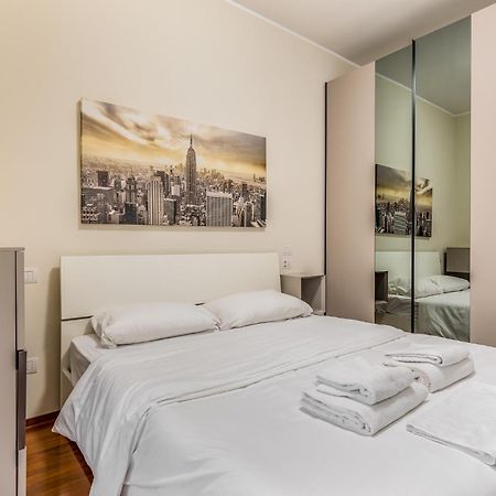 Milano Via Del Fusaro 4 Pax Wi-Fi Lägenhet Exteriör bild